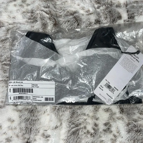 NWT Alo Airlift Line Up Bra - Picture 3 of 3